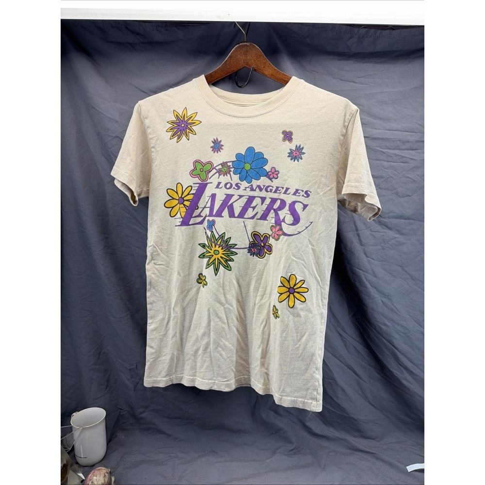 Ultra Game NBA Los Angeles Lakers Size Small Gray/Purple Floral‎ Short Sleeve